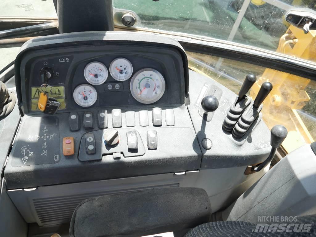 CAT 432 E Ekskavatori-iekrāvēji
