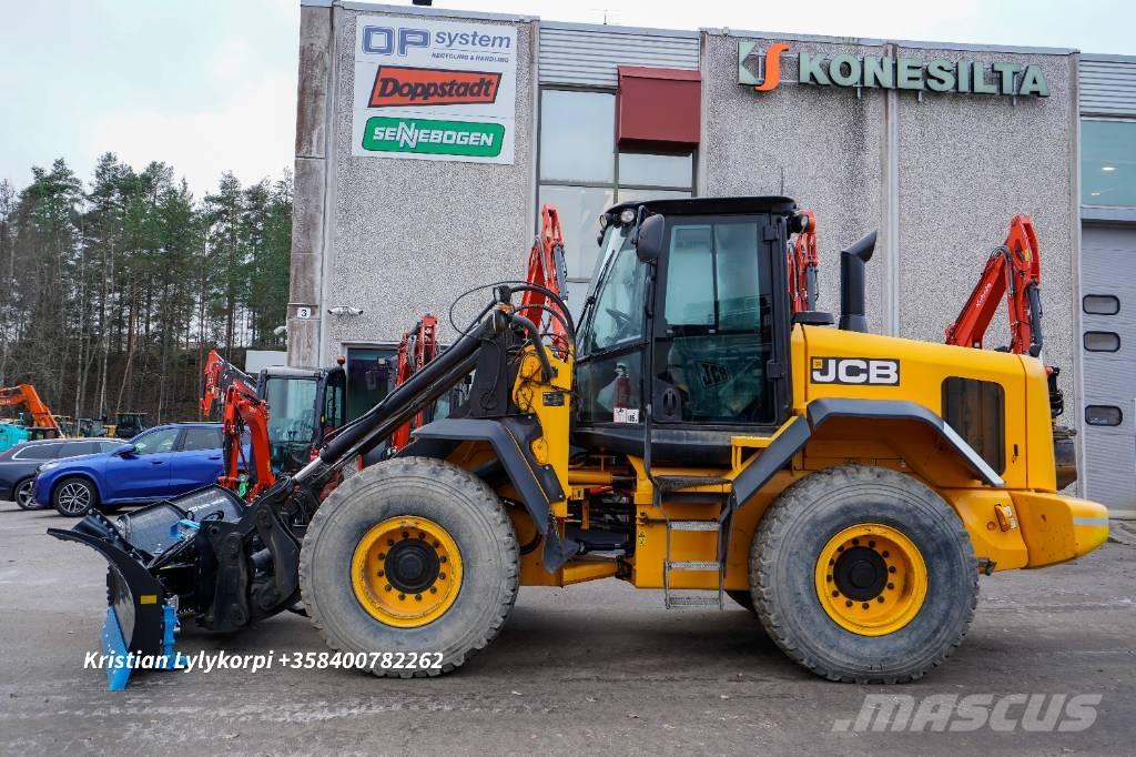 JCB 437HT Iekrāvēji uz riteņiem