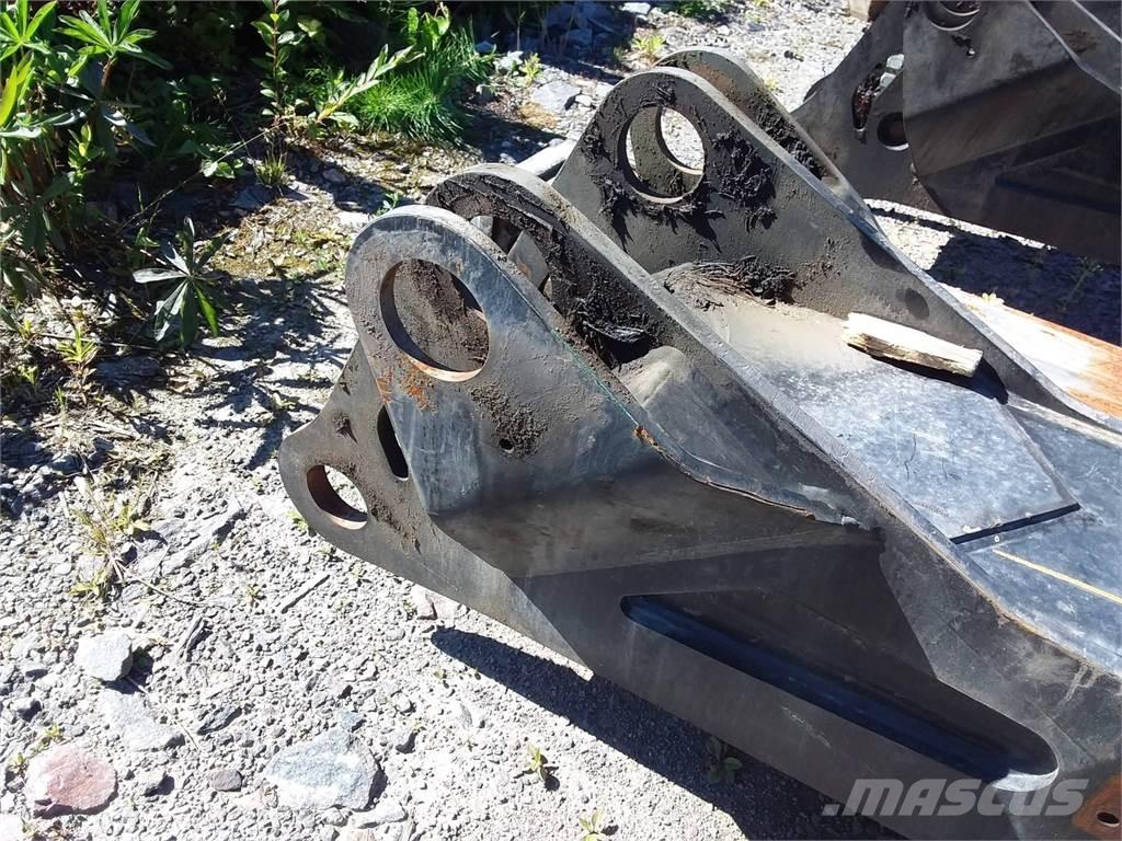 Komatsu C270h Mežizstrādes mašīnu krāni