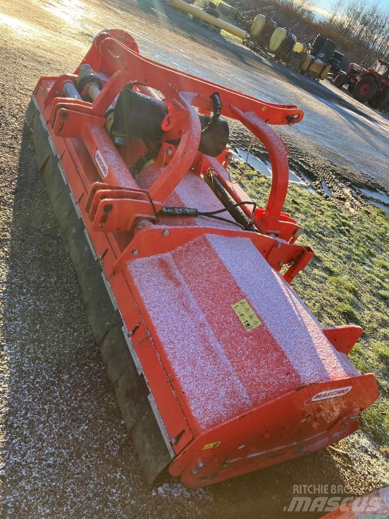 Maschio bufalo 300 Pļaujmašīnas/pašgājēji