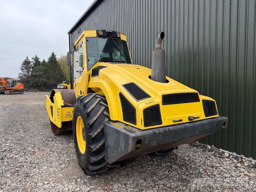 Bomag BW 213 D H-4 Vienvalča grunts veltņi
