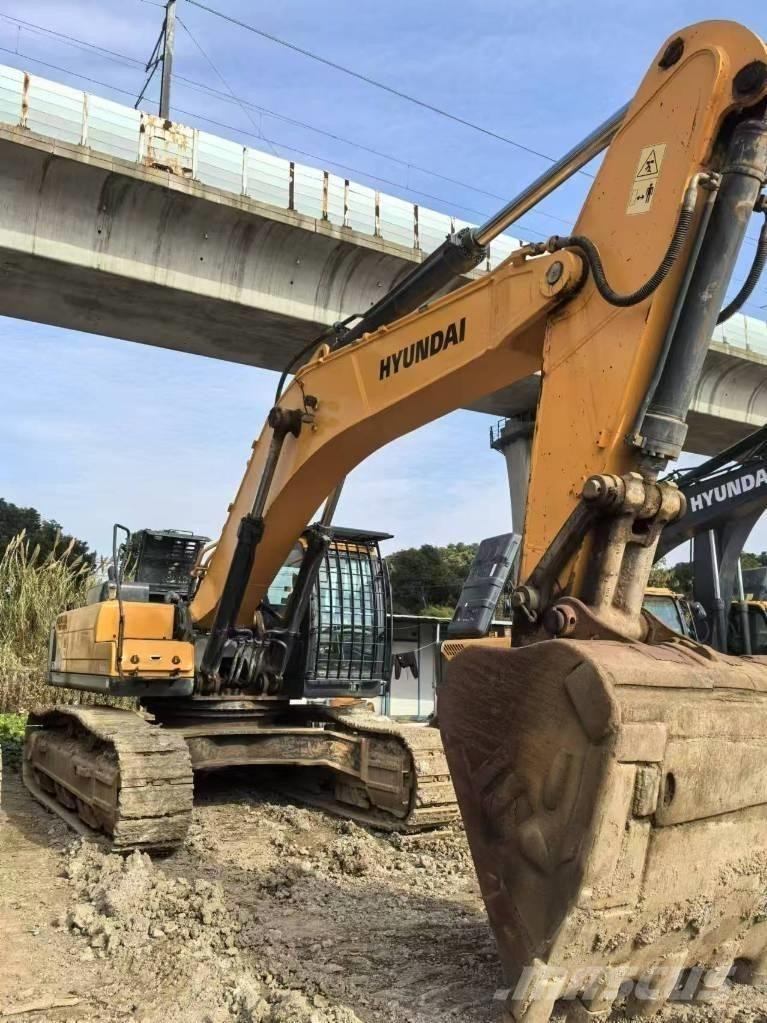 Hyundai 520VS Kāpurķēžu ekskavatori