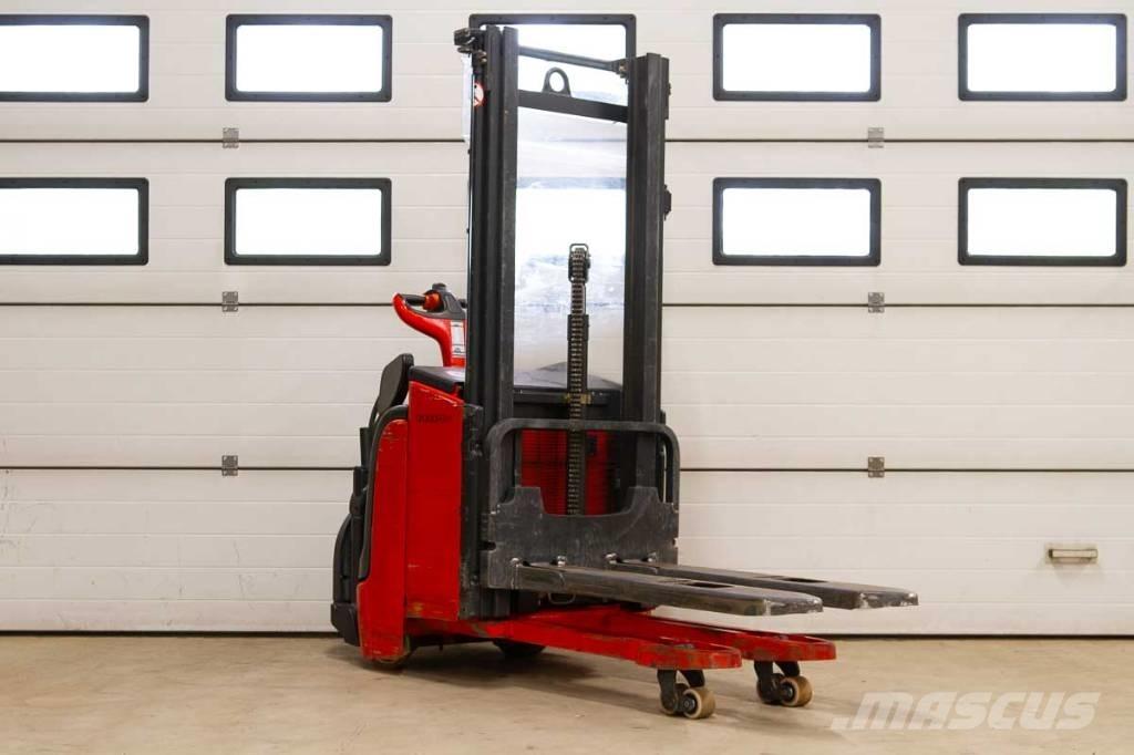 Linde L 14 Pašgājēji krautnētāji
