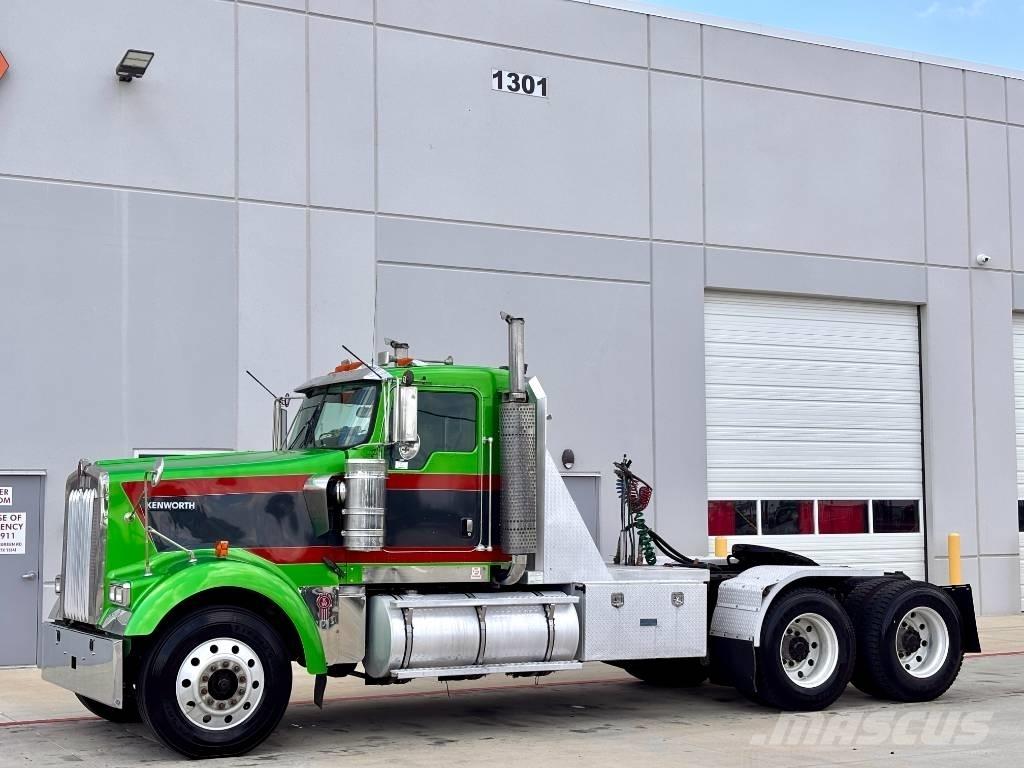 Kenworth W 900 Vilcēji