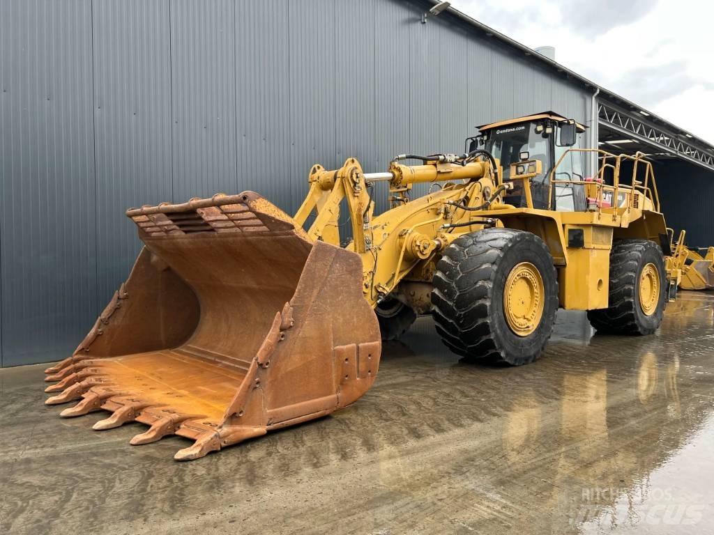 CAT 988H Iekrāvēji uz riteņiem