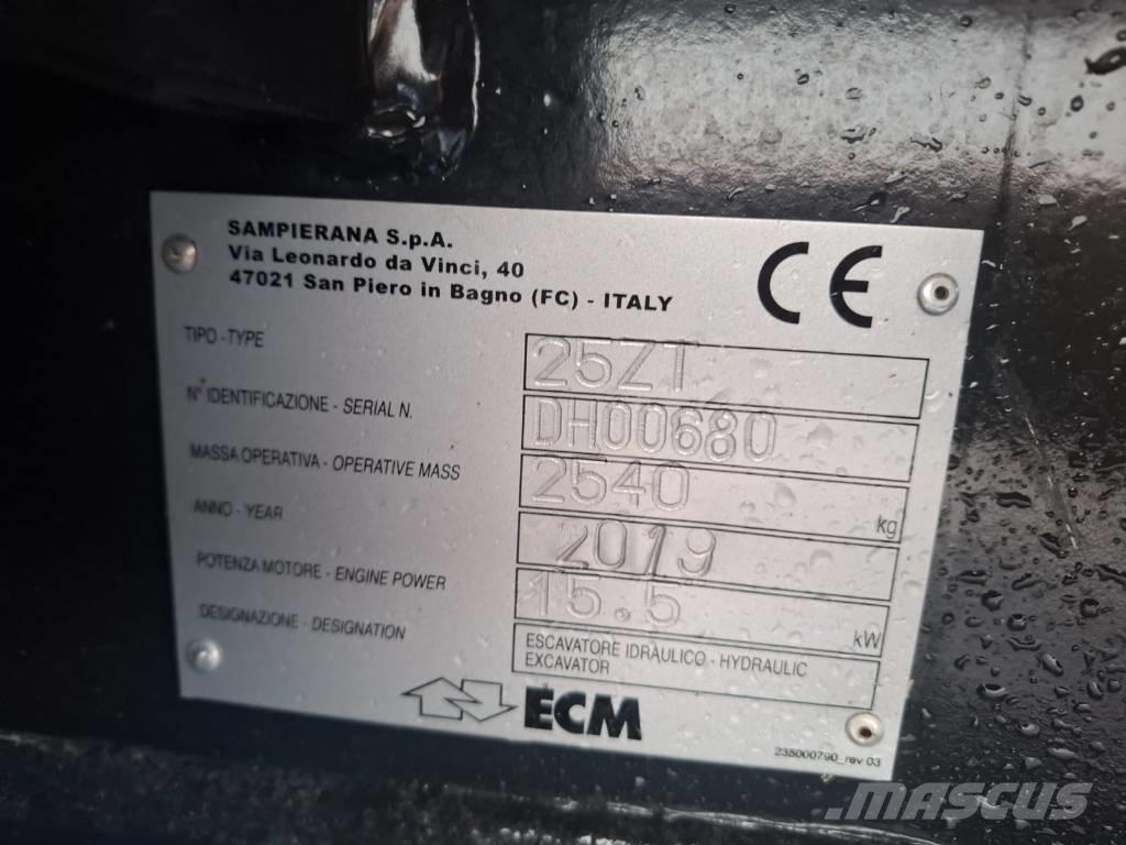 ECM 25 ZT Mini ekskavatori < 7 t