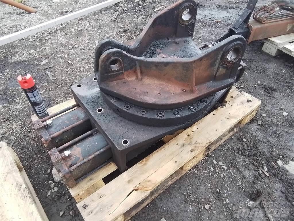 Rottne RG83 Krāni