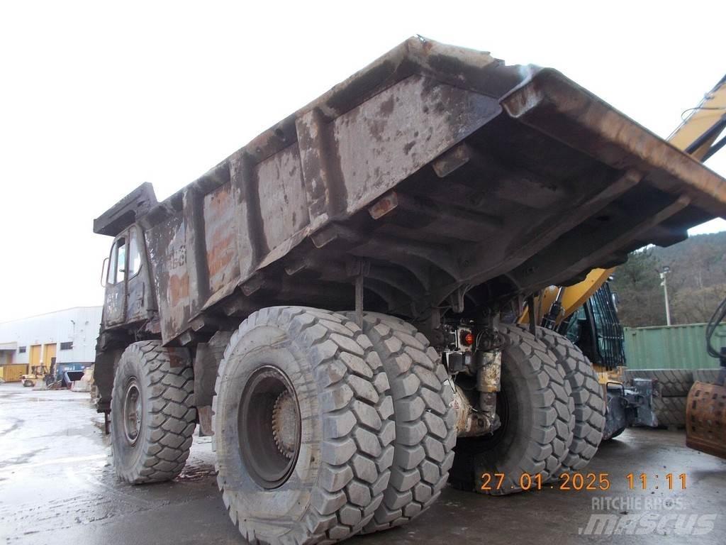 CAT 775G Karjeras kravas automašīnas