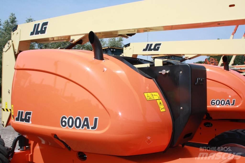JLG 600 AJ Strēles pacēlāji