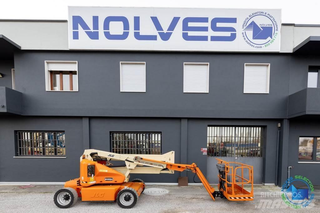 JLG M450AJ Strēles pacēlāji