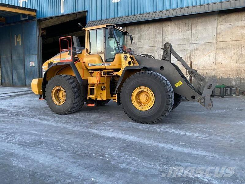 Volvo L 220 H Iekrāvēji uz riteņiem