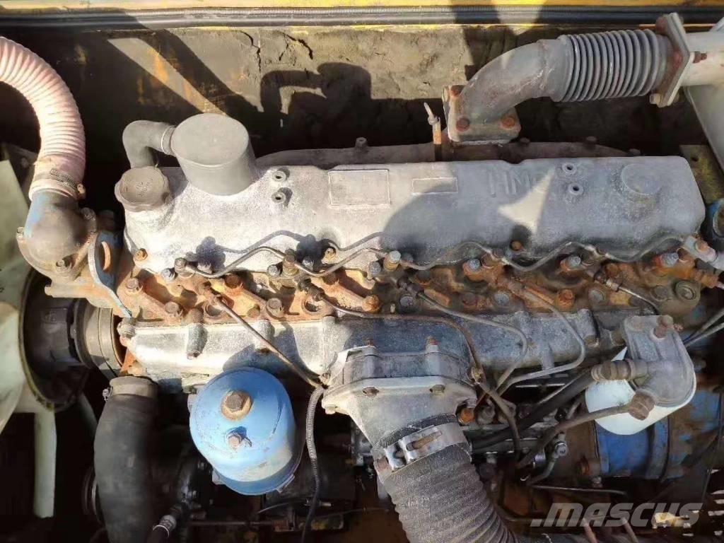 Hyundai 210-5 Kāpurķēžu ekskavatori