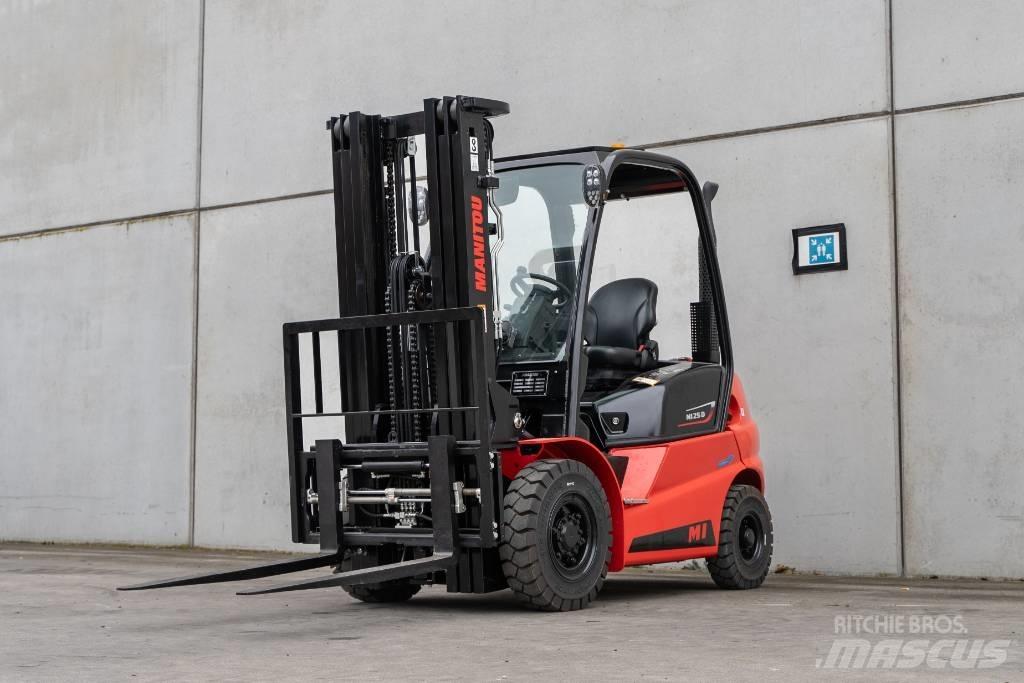 Manitou MI 25 D Tehnika ar dīzeļa dzinēju