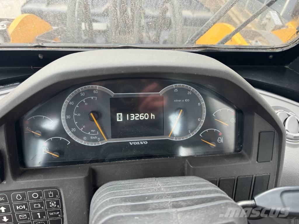 Volvo L 180 H Iekrāvēji uz riteņiem