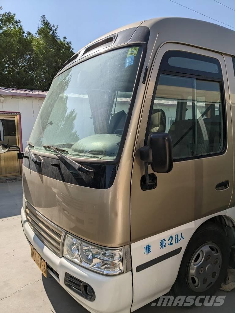 Toyota Coaster Bus Mikroautobusi