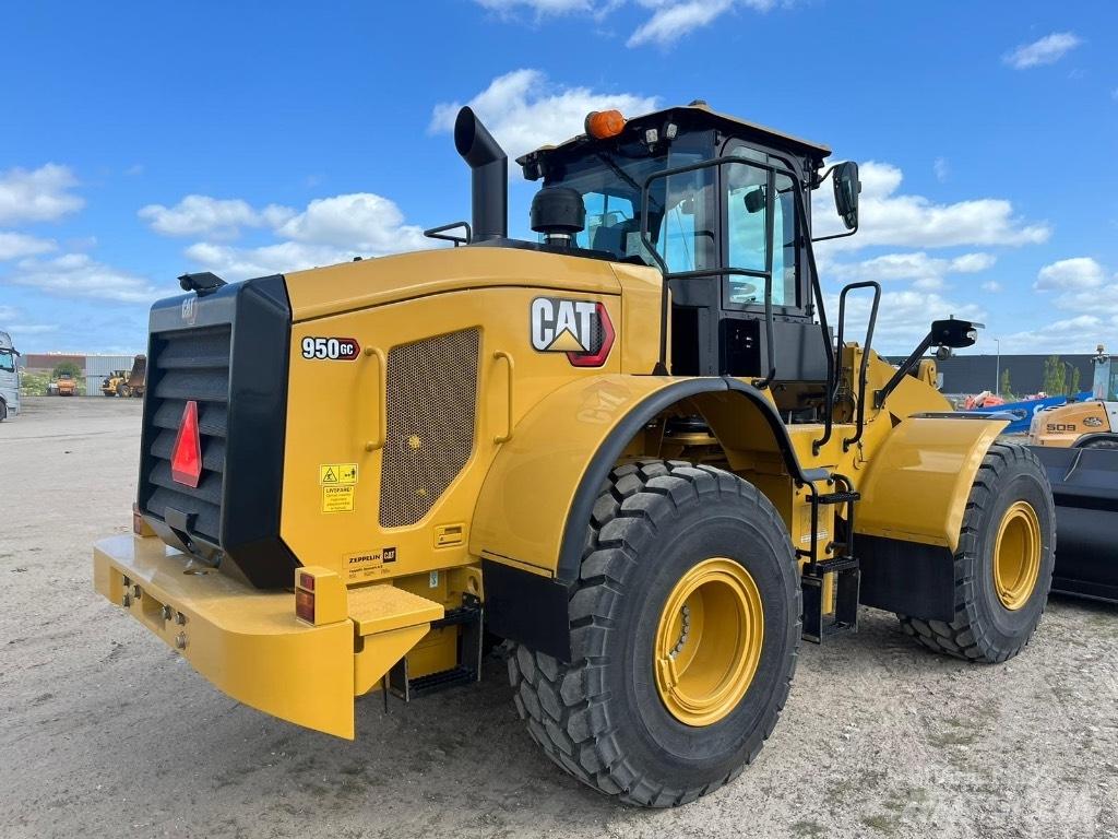 CAT 950 GC Iekrāvēji uz riteņiem