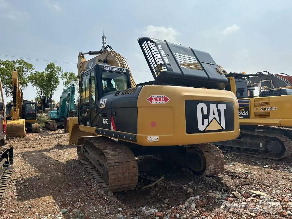 CAT 326 Kāpurķēžu ekskavatori