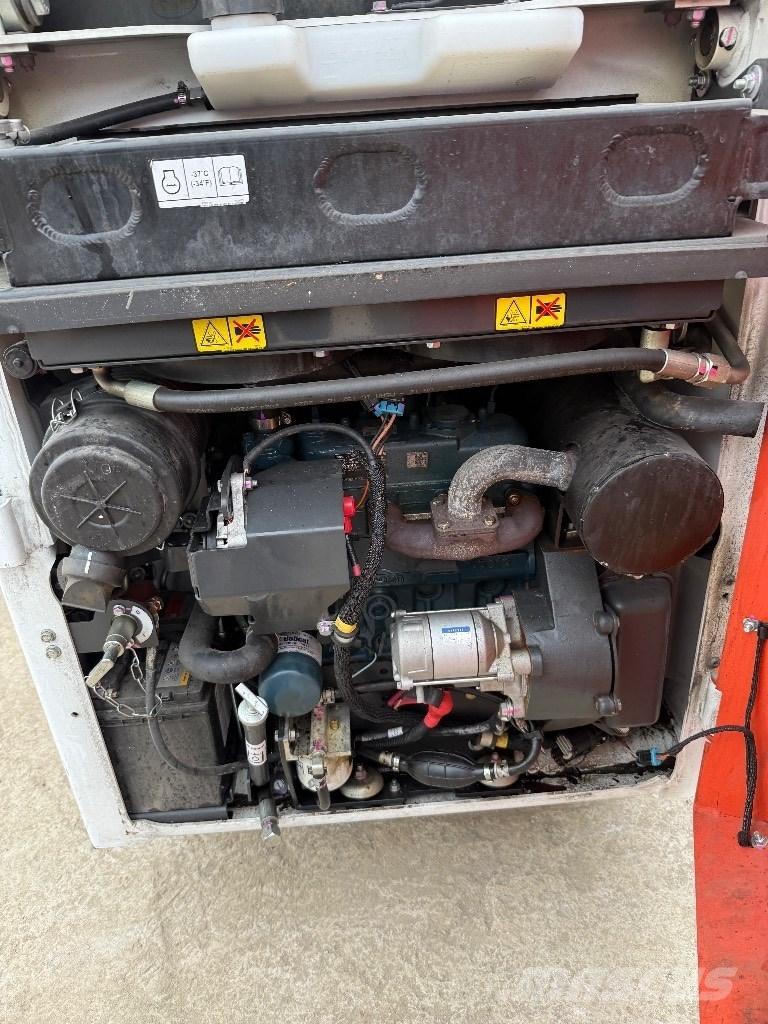 Bobcat S70 Lietoti riteņu kompaktiekrāvēji