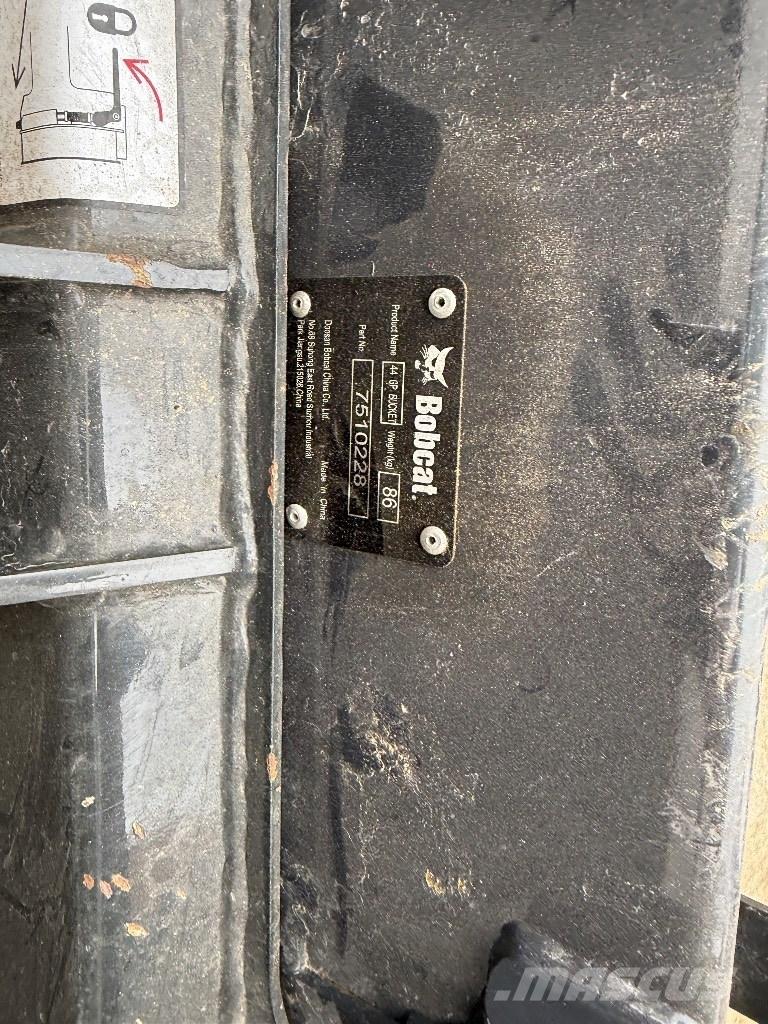 Bobcat S70 Lietoti riteņu kompaktiekrāvēji