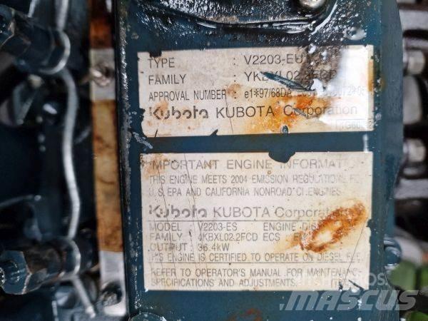 Kubota V2203-ES Dzinēji