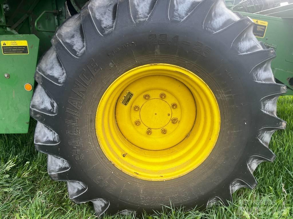 John Deere 1072 Ražas novākšanas kombaini
