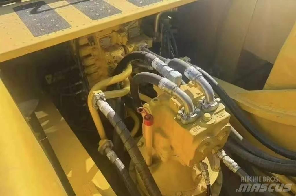 Komatsu PC 350 Kāpurķēžu ekskavatori