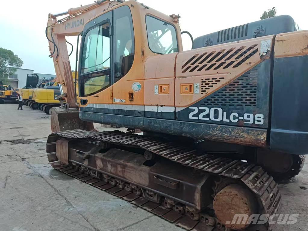 Hyundai R220LC-9S Kāpurķēžu ekskavatori