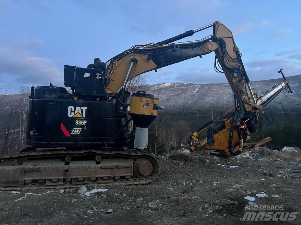 CAT 335 F L CR Urbji
