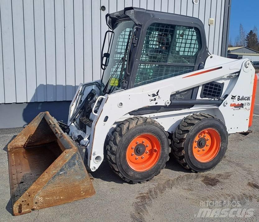 Bobcat S 450 Lietoti riteņu kompaktiekrāvēji