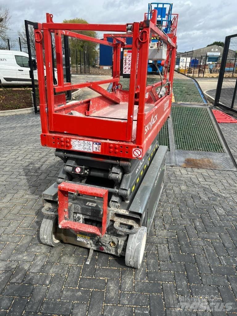 SkyJack SJ 3219 Šķerveida pacēlāji