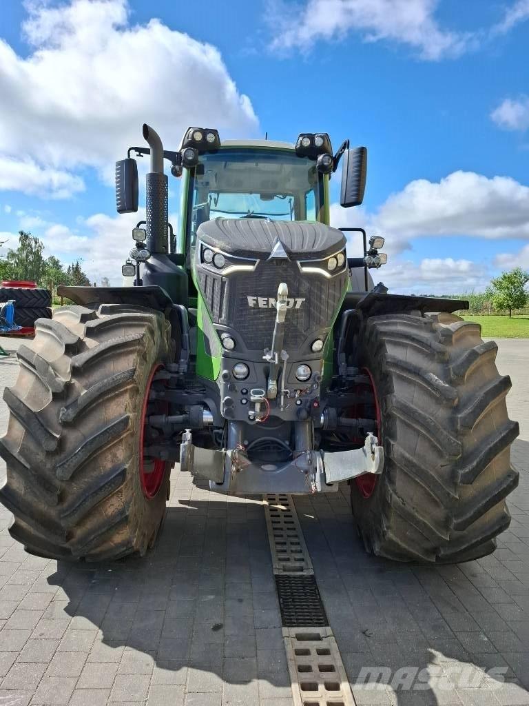 Fendt 942 Vario Traktori