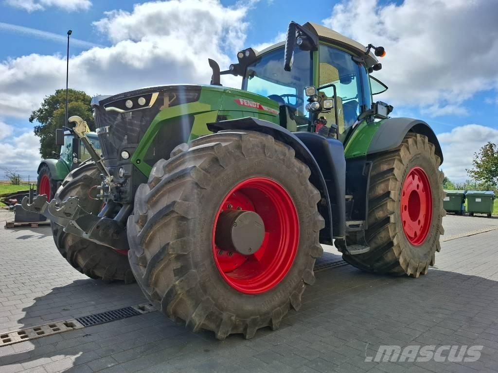 Fendt 942 Vario Traktori