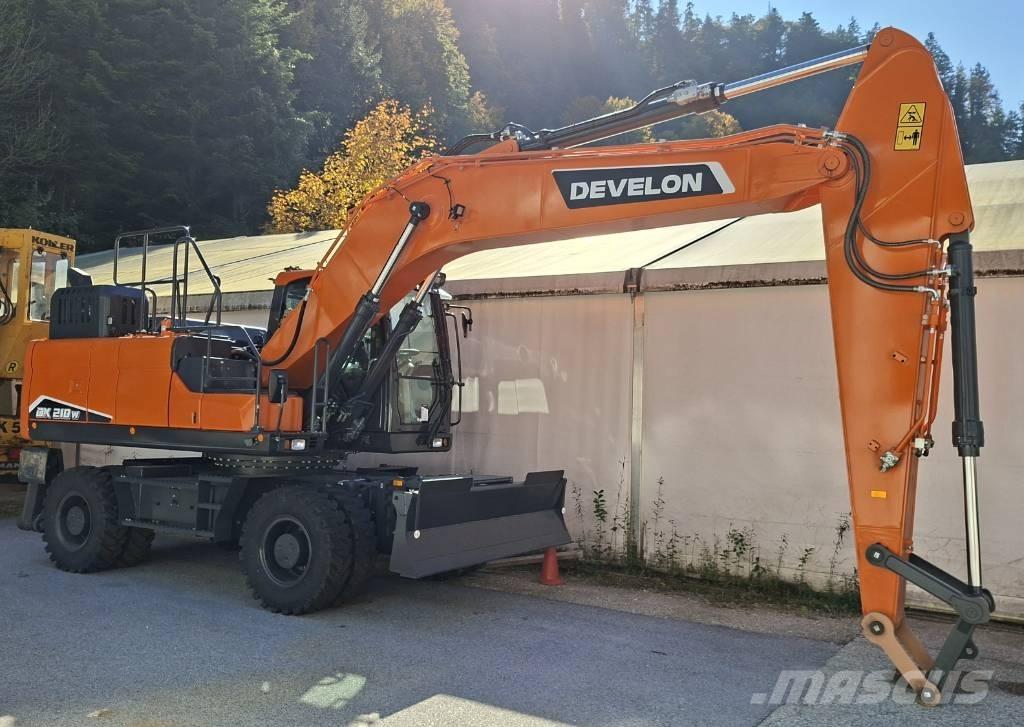 Develon DX 210 W-7 Ekskavatori uz riteņiem