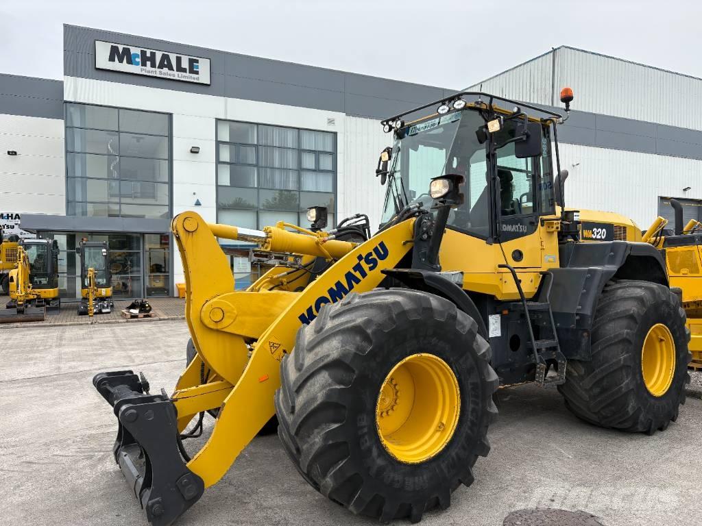 Komatsu WA320-7 Iekrāvēji uz riteņiem