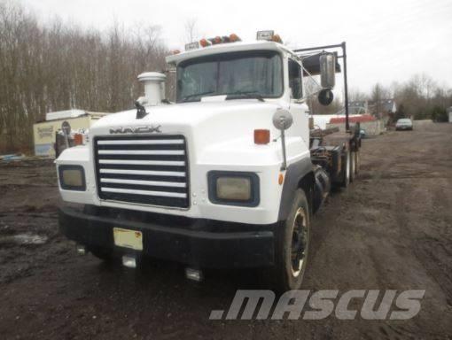 Mack RD 686 SX Kabeļu pacēlājs nomontējamām kravas mašīnām
