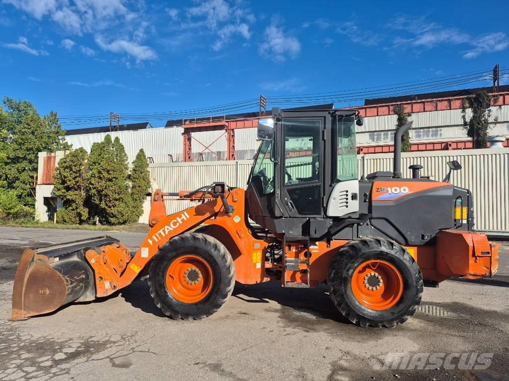 Hitachi ZW 100 Iekrāvēji uz riteņiem