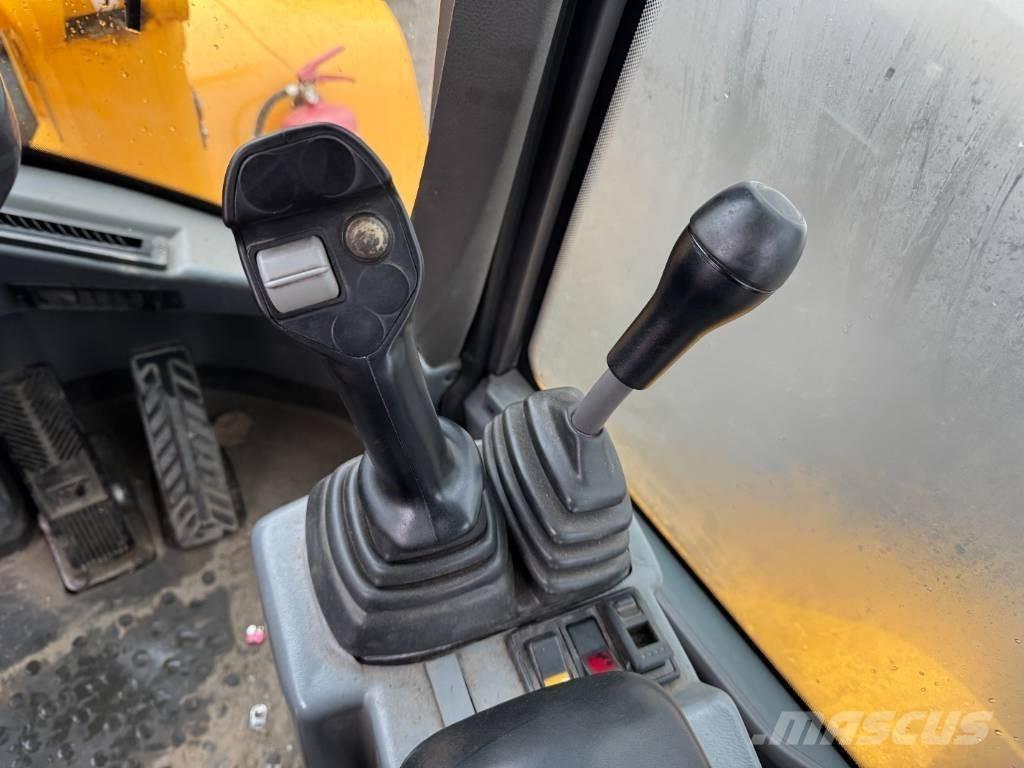 Volvo L 40 B TPS Iekrāvēji uz riteņiem