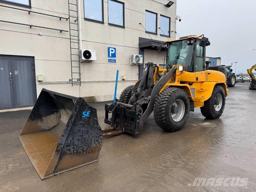 Volvo L 40 B TPS Iekrāvēji uz riteņiem