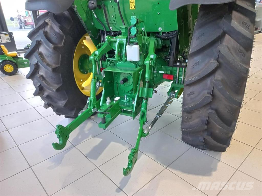 John Deere 5050E Traktori