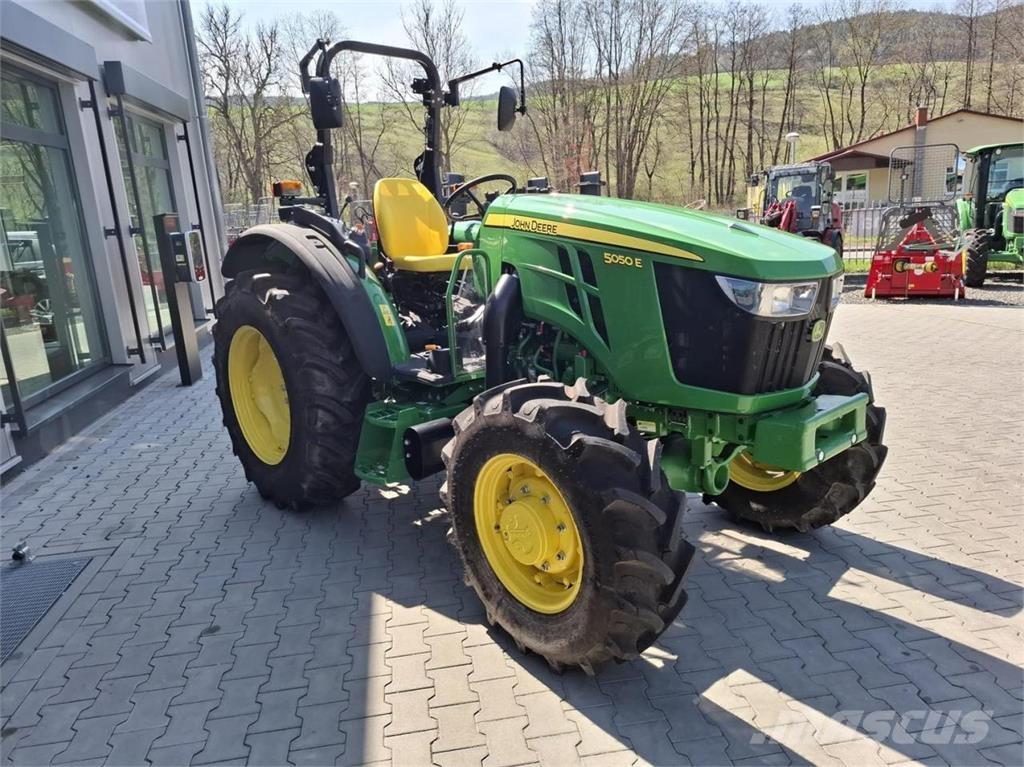 John Deere 5050E Traktori