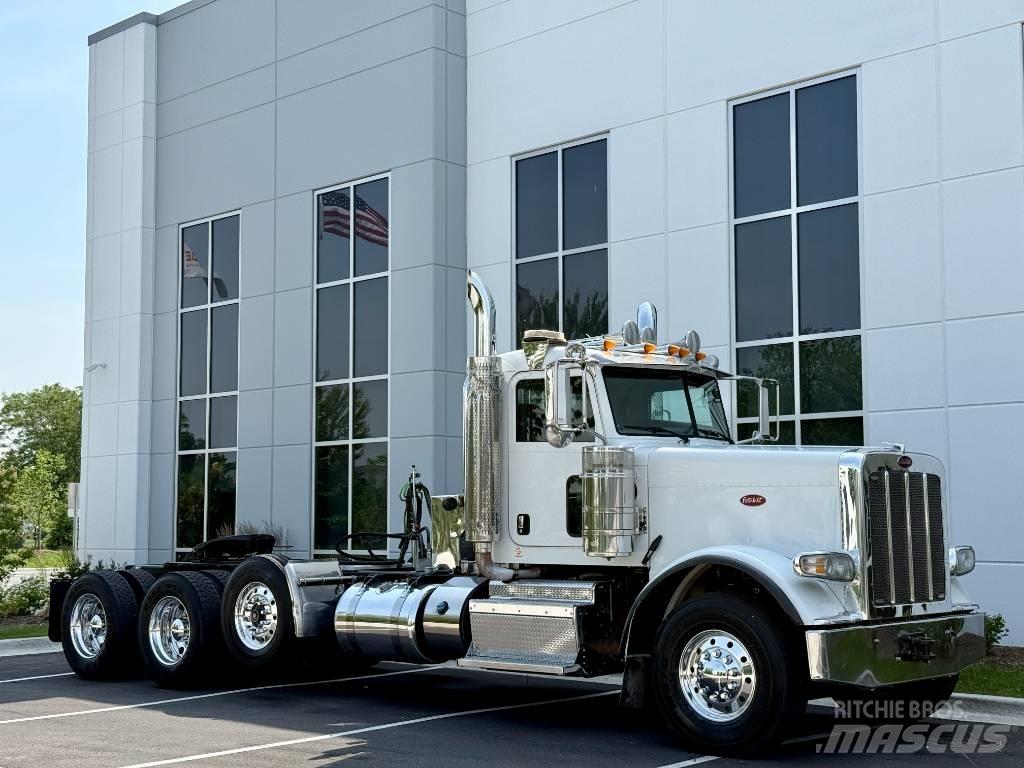 Peterbilt 388 Vilcēji