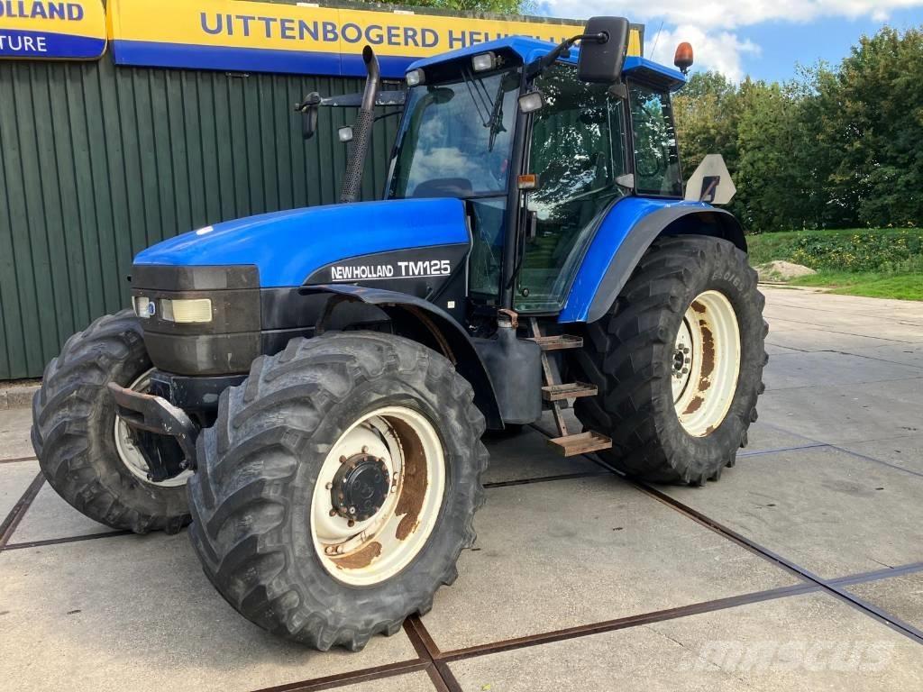New Holland TM 125 Traktori