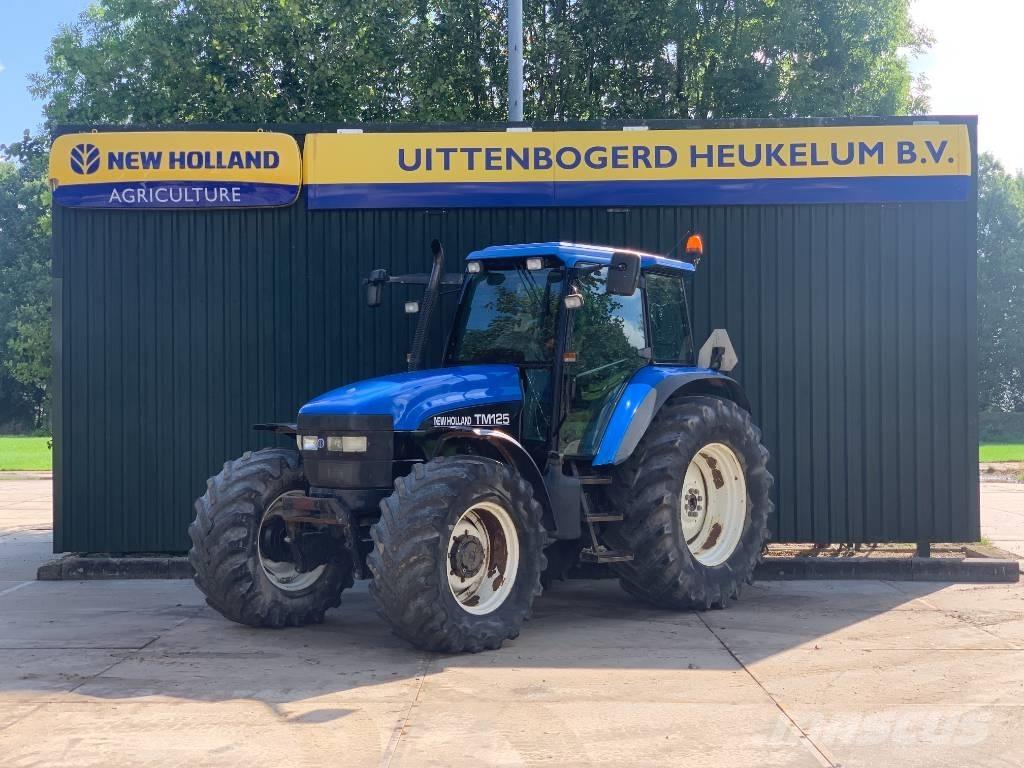 New Holland TM 125 Traktori