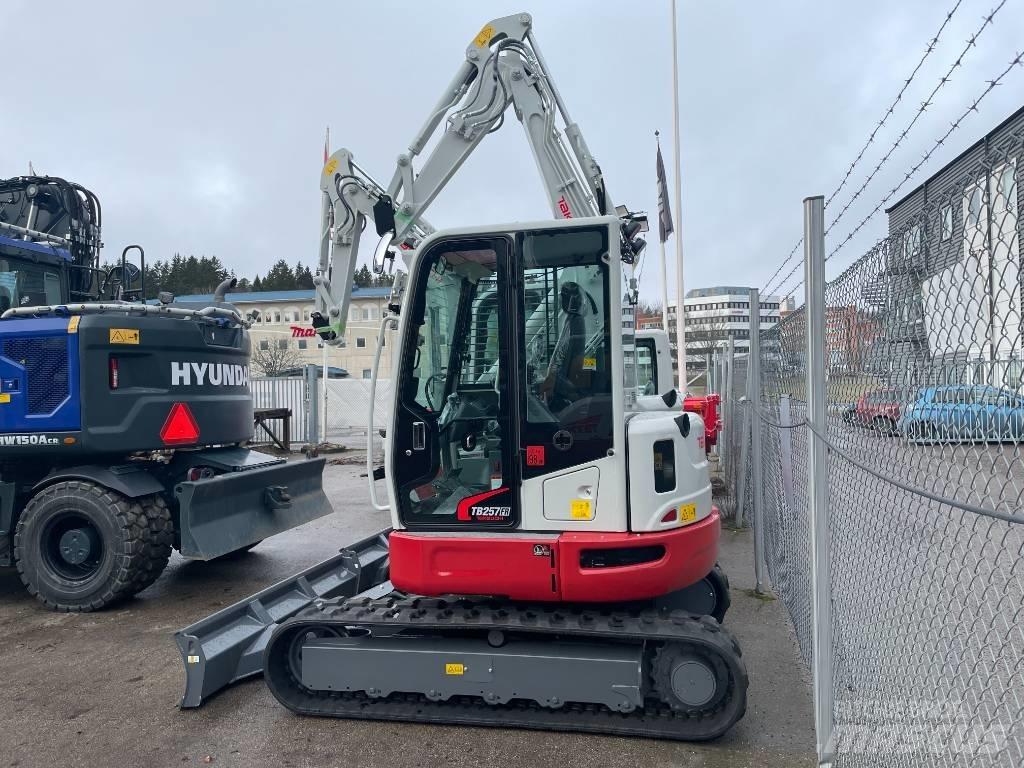 Takeuchi TB 257 FR Mini ekskavatori < 7 t