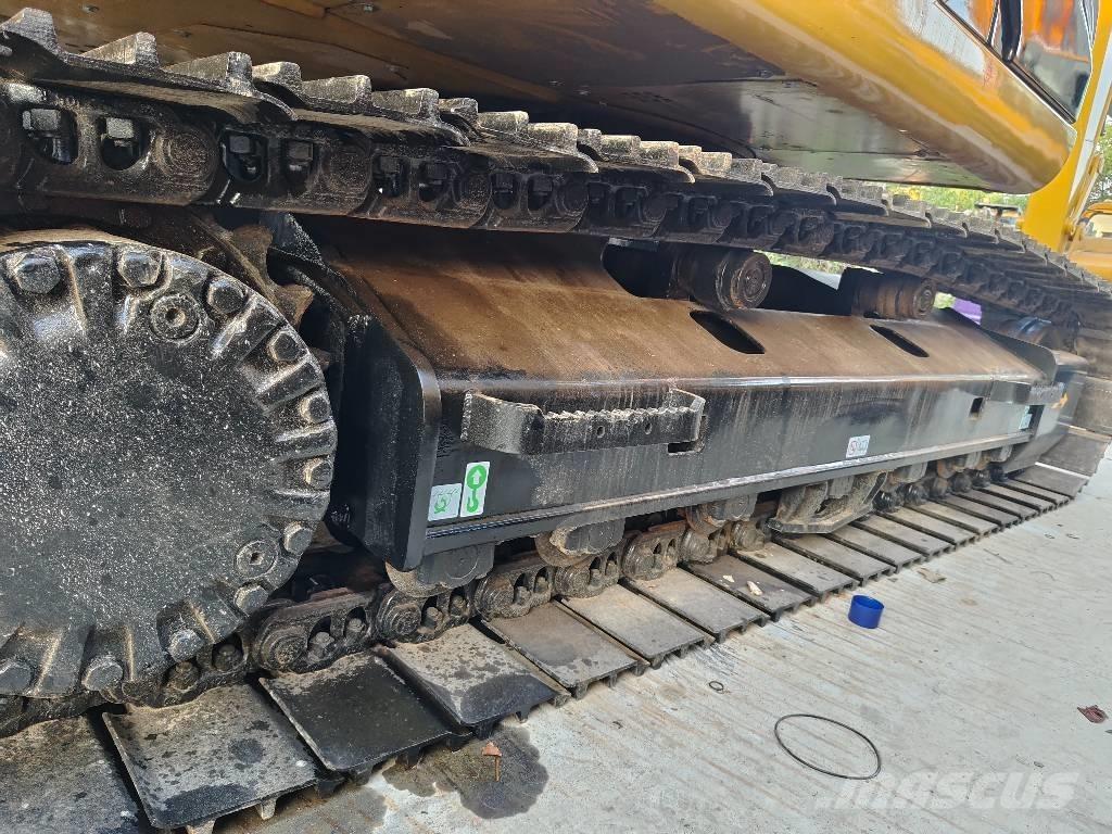 CAT 320d Kāpurķēžu ekskavatori