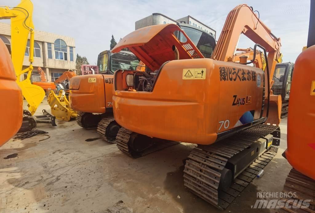 Hitachi ZX 70 Kāpurķēžu ekskavatori