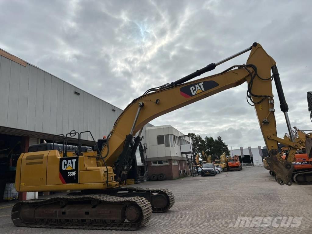 CAT 330FL Kāpurķēžu ekskavatori