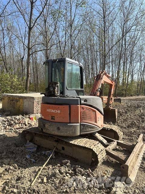 Hitachi ZX50 Kāpurķēžu ekskavatori