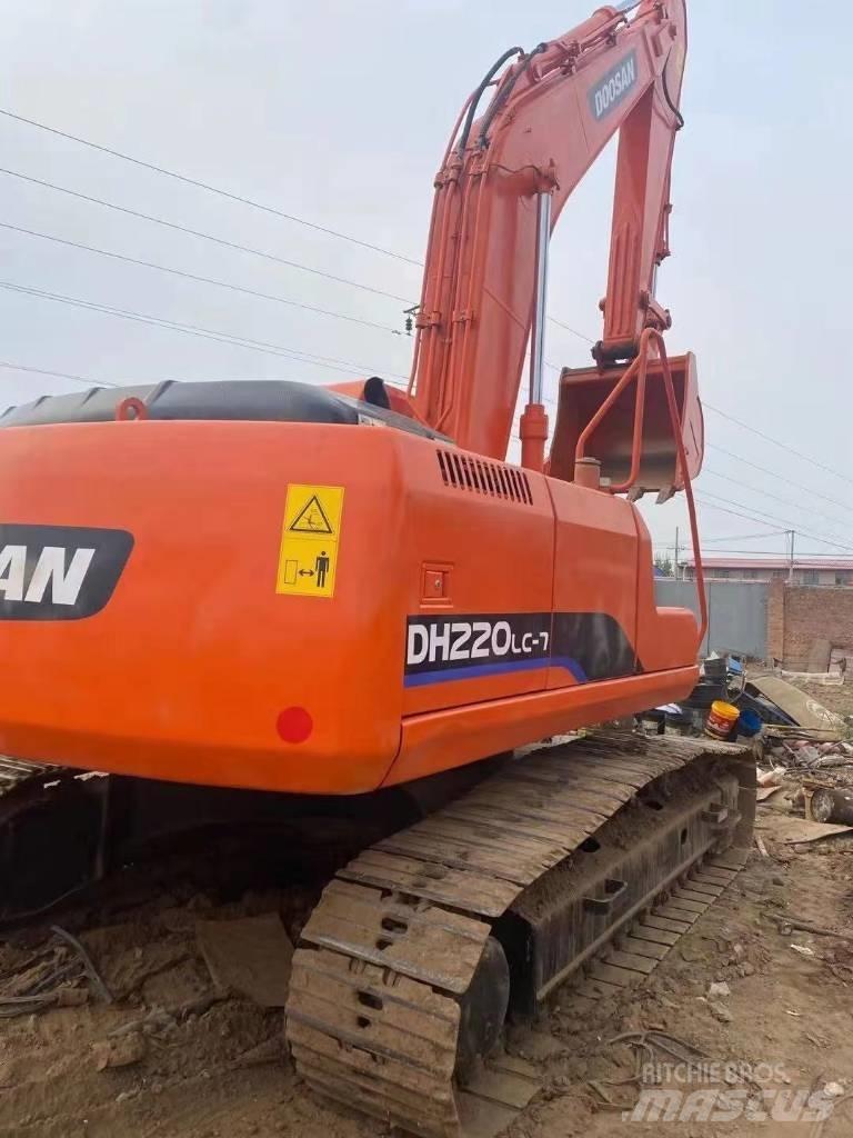 Doosan DH220LC-5 Kāpurķēžu ekskavatori