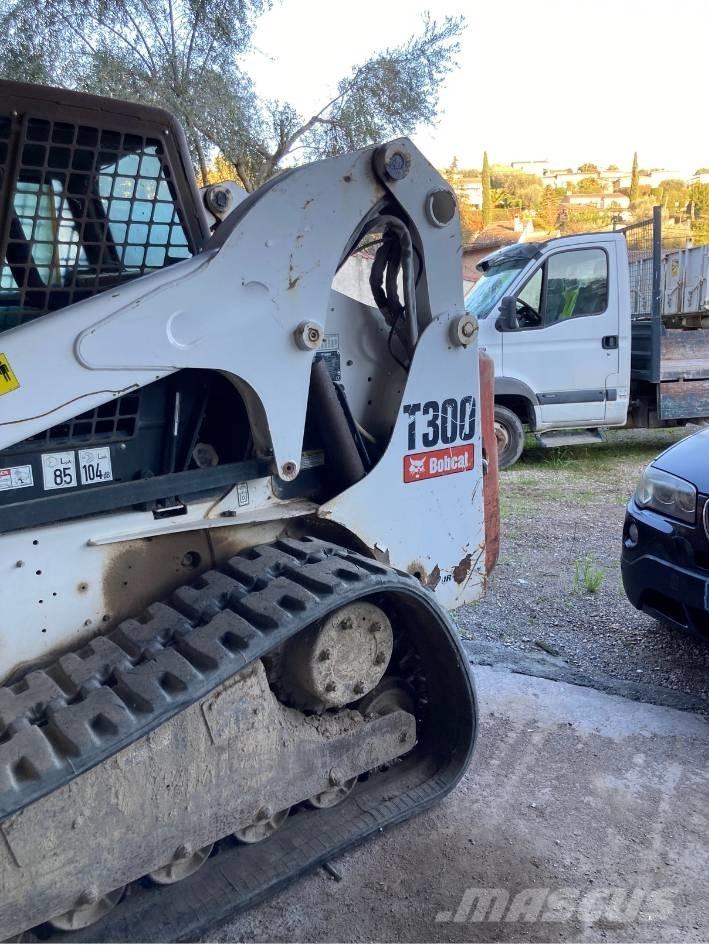Bobcat T 300 Lietoti riteņu kompaktiekrāvēji